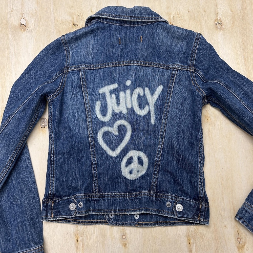 Y2K Juicy Couture Jeans Jacket Womens Medium Blue Denim Button Back Graphic USA